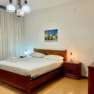Pensión Paolohome, Milán